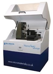 装置外観(NanoTest Vantage)