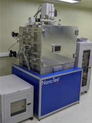 装置外観（Nano Test Xtreme）